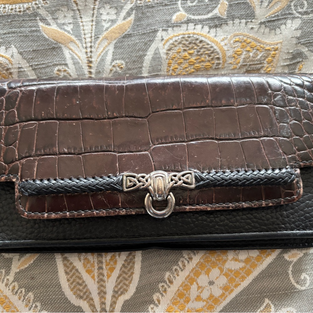 Vintage Brighton 2-Tone Wallet with lots of slots